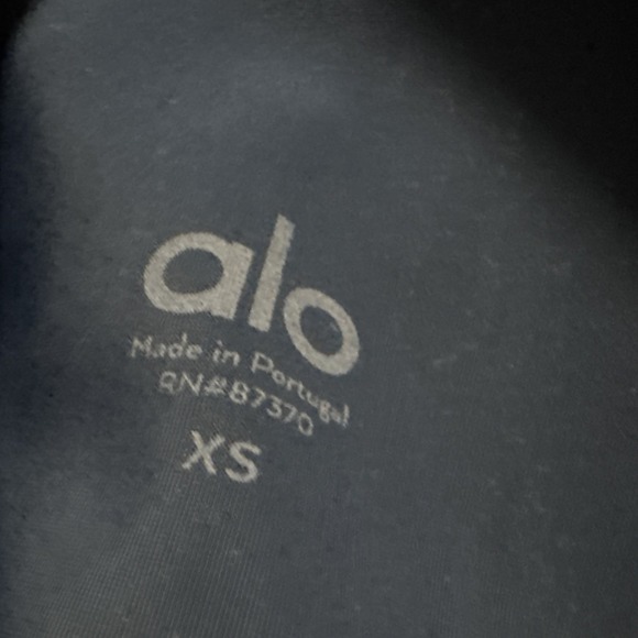 Alo Yoga Ripped Warrior Leggings Women's XS Navy Laser Cut Slots Distressed - Picture 10 of 10